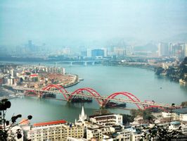 聚焦產業(yè)發(fā)展 推進轉型升級