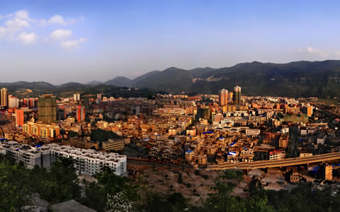 黔南州突出特色優(yōu)勢 做大做強(qiáng)縣域經(jīng)濟(jì)