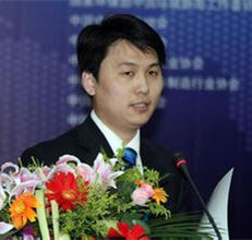 有條件地區(qū)應(yīng)把文化旅游業(yè)作為綠色經(jīng)濟轉(zhuǎn)型突破口