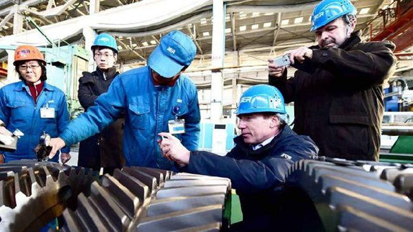 經(jīng)濟(jì)學(xué)家:“一帶一路”與“中國制造2025”如何有效對接