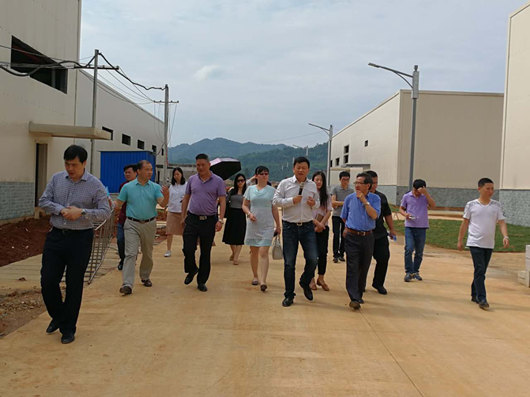 我院課題組赴漣源市開展《婁底資源型城市轉(zhuǎn)型升級(jí)，深化供給側(cè)結(jié)構(gòu)性改革》課題調(diào)研