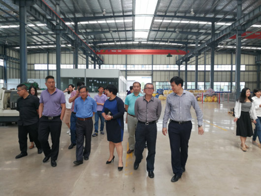 我院課題組赴漣源市開展《婁底資源型城市轉(zhuǎn)型升級(jí)，深化供給側(cè)結(jié)構(gòu)性改革》課題調(diào)研