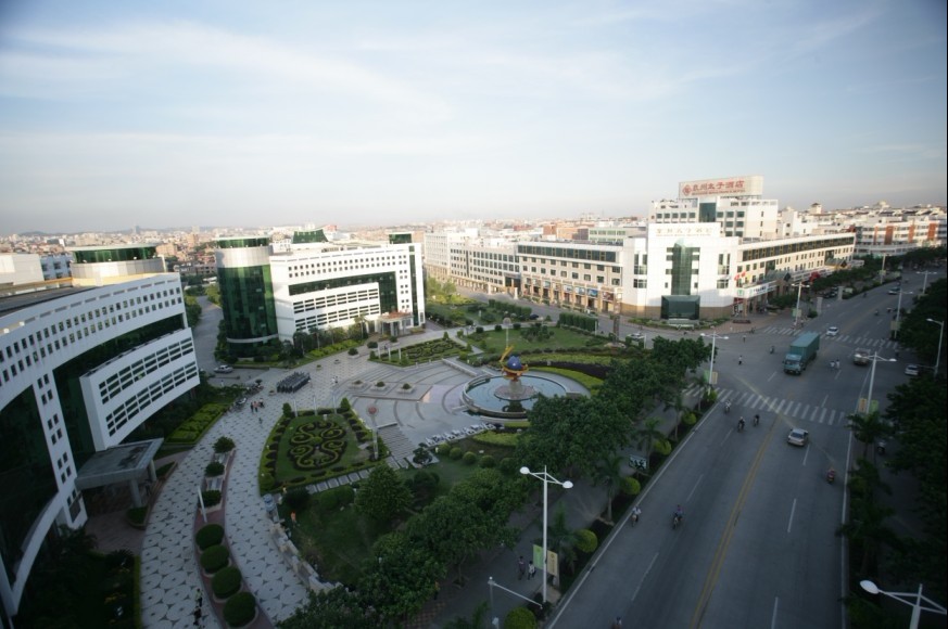 泉州開發(fā)區(qū)充分展現(xiàn)新作為新形象經(jīng)濟(jì)平穩(wěn)快速增長(zhǎng) 加快邁向二代開發(fā)區(qū)