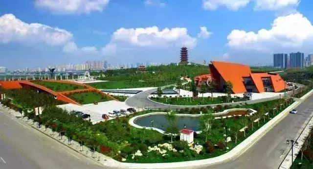 莒南經(jīng)濟(jì)開發(fā)區(qū) “四嚴(yán)格”抓安全生產(chǎn) “四提高”促轉(zhuǎn)型升級(jí)