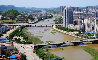 德陽經(jīng)開區(qū)：打造“千億產(chǎn)業(yè)、綠色園區(qū)、科技新城”