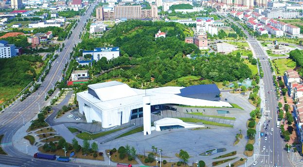 瀏陽經(jīng)開區(qū)：在高質(zhì)量發(fā)展潮流中破浪前行！